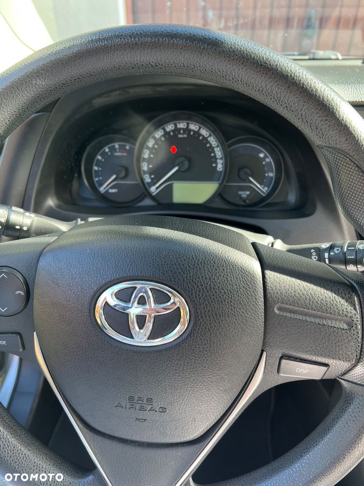 Toyota Auris 1.4 D-4D Active - 17