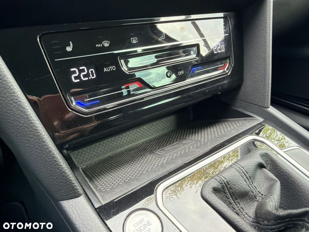 Volkswagen Passat - 31