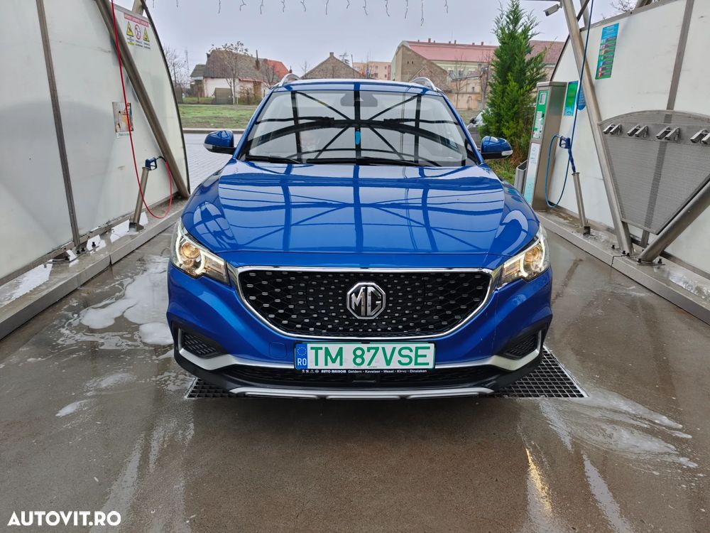 MG ZS EV Standard Luxury - 1