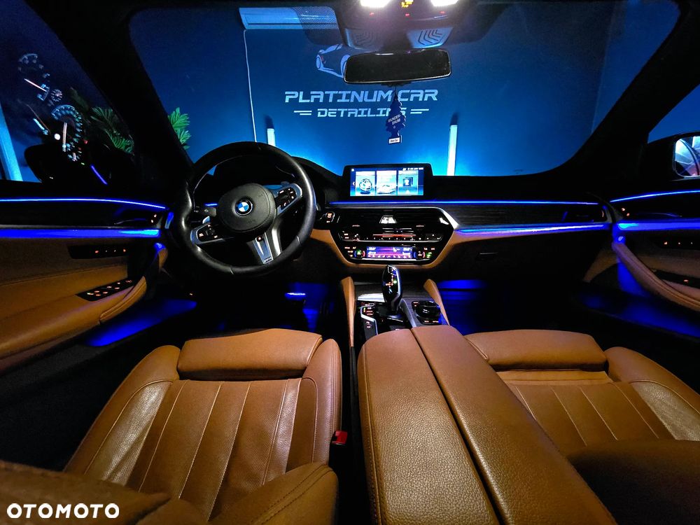 BMW Seria 5 530i - 22
