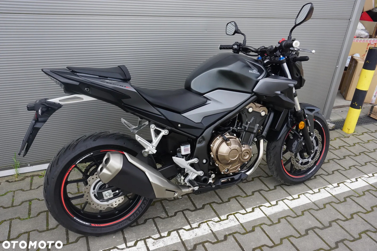Honda CB - 4