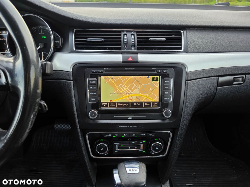 Skoda Superb 2.0 TSI Ambition DSG - 9