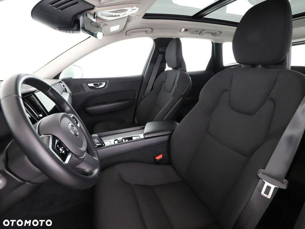 Volvo XC 60 T6 AWD Recharge Geartronic Inscription Expression - 14