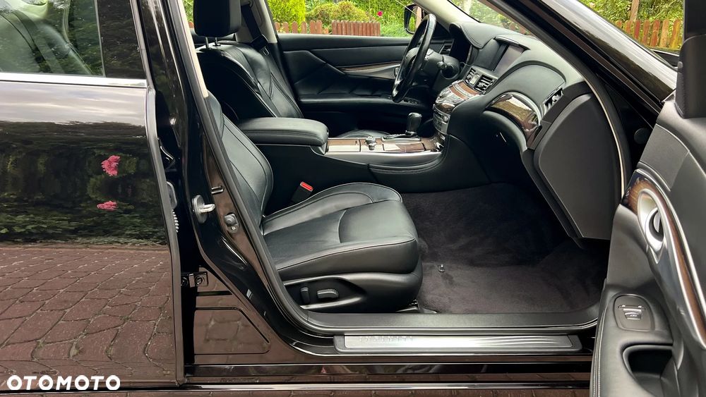 Infiniti M M35h Business Edition - 24