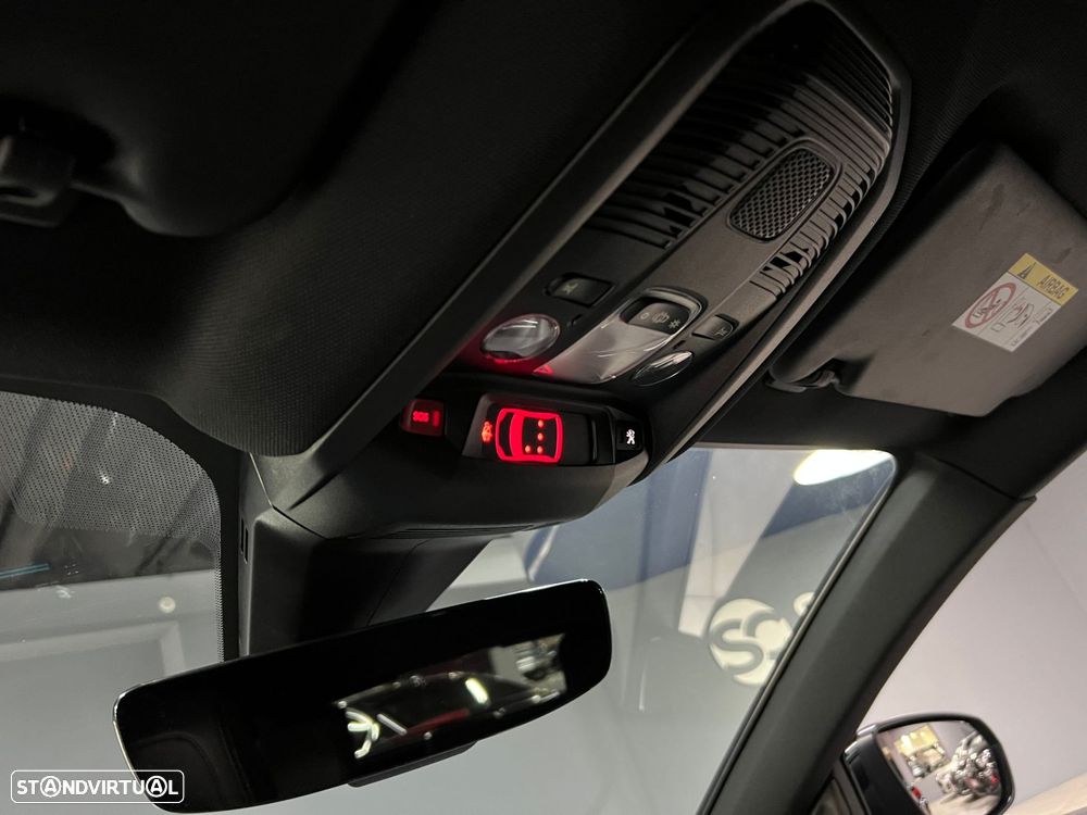 Peugeot 3008 1.6 Hybrid GT Pack e-EAT8 - 33