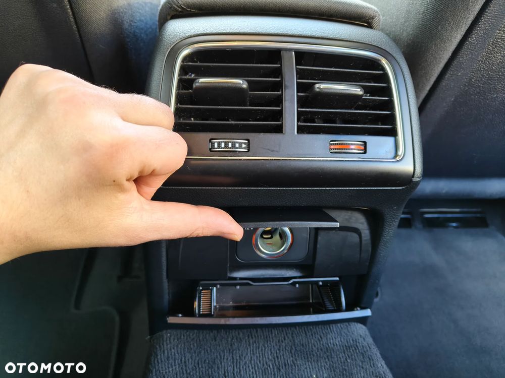 Audi A4 Avant 2.0 TDI ultra DPF Ambiente - 18