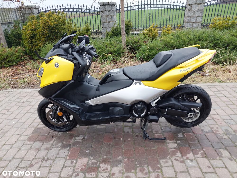 Yamaha Tmax - 2
