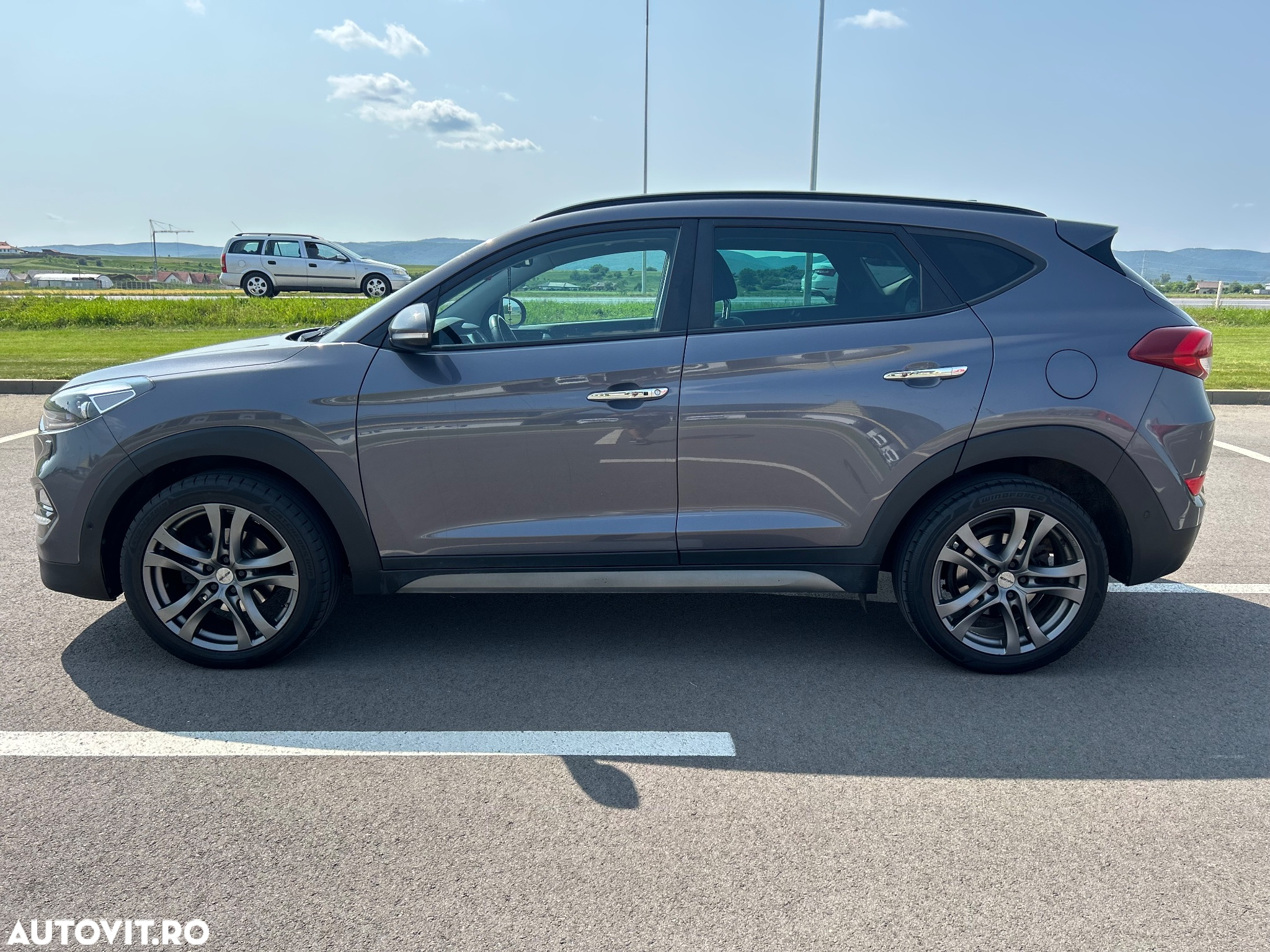 Hyundai Tucson 2.0 CRDI 4WD Automatik Premium - 7