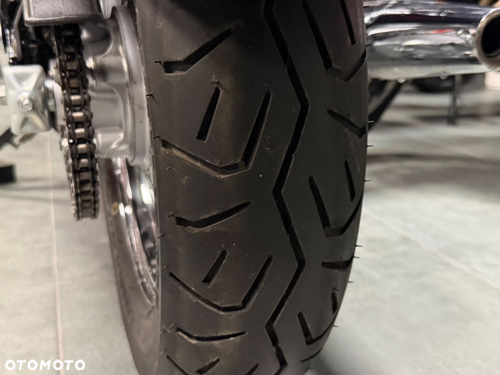 Suzuki Intruder - 30