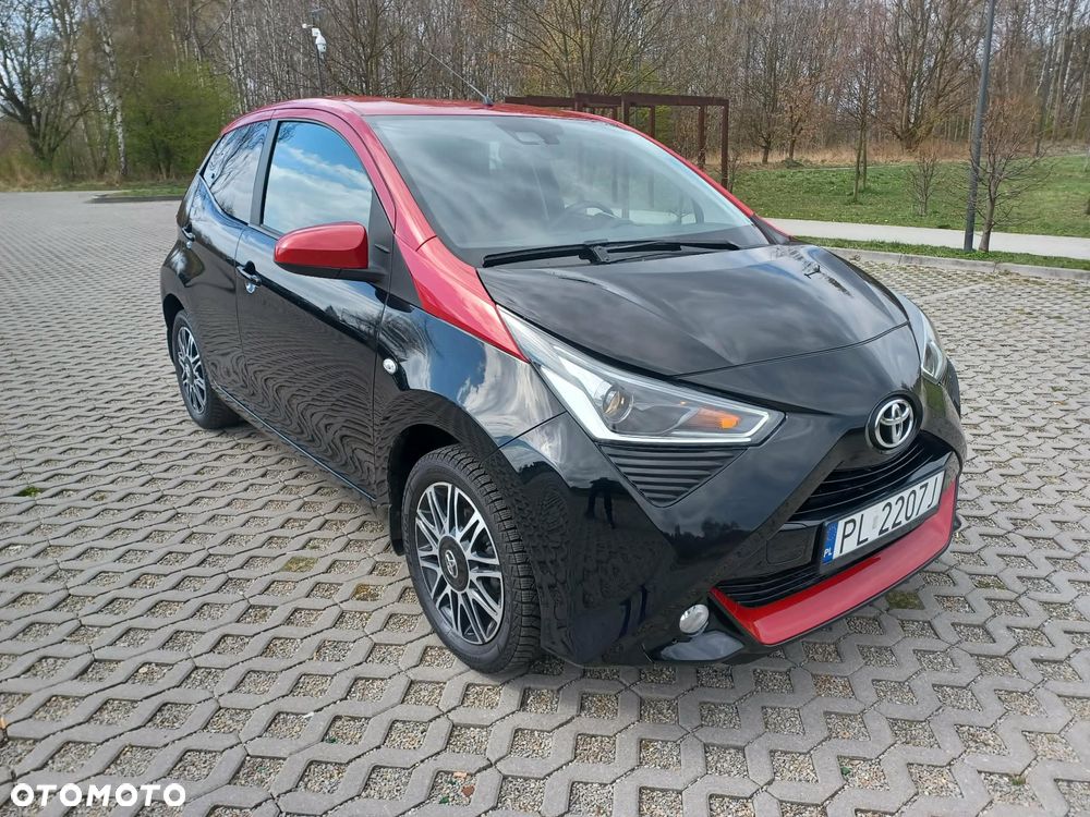 Toyota Aygo 1.0 VVT-i Black Edition - 1