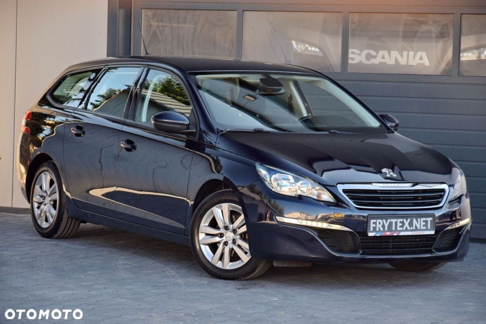 Peugeot 308 - 1