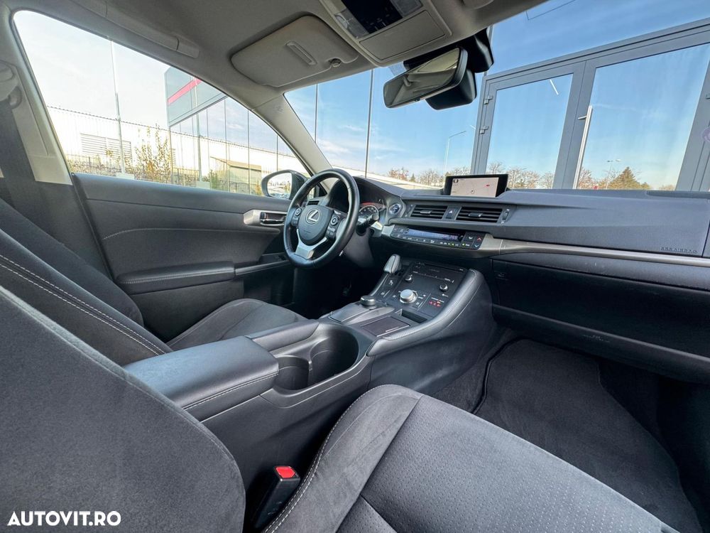 Lexus CT 200h Aut. Business - 32