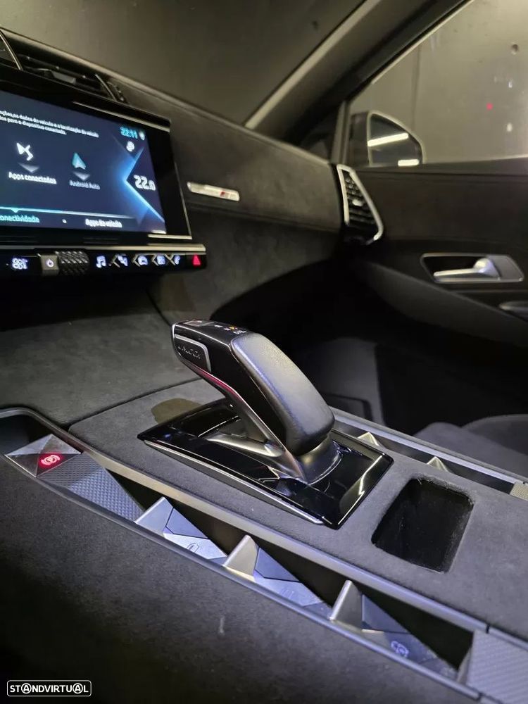 DS DS7 Crossback E-Tense Performance Line EAT8 - 24
