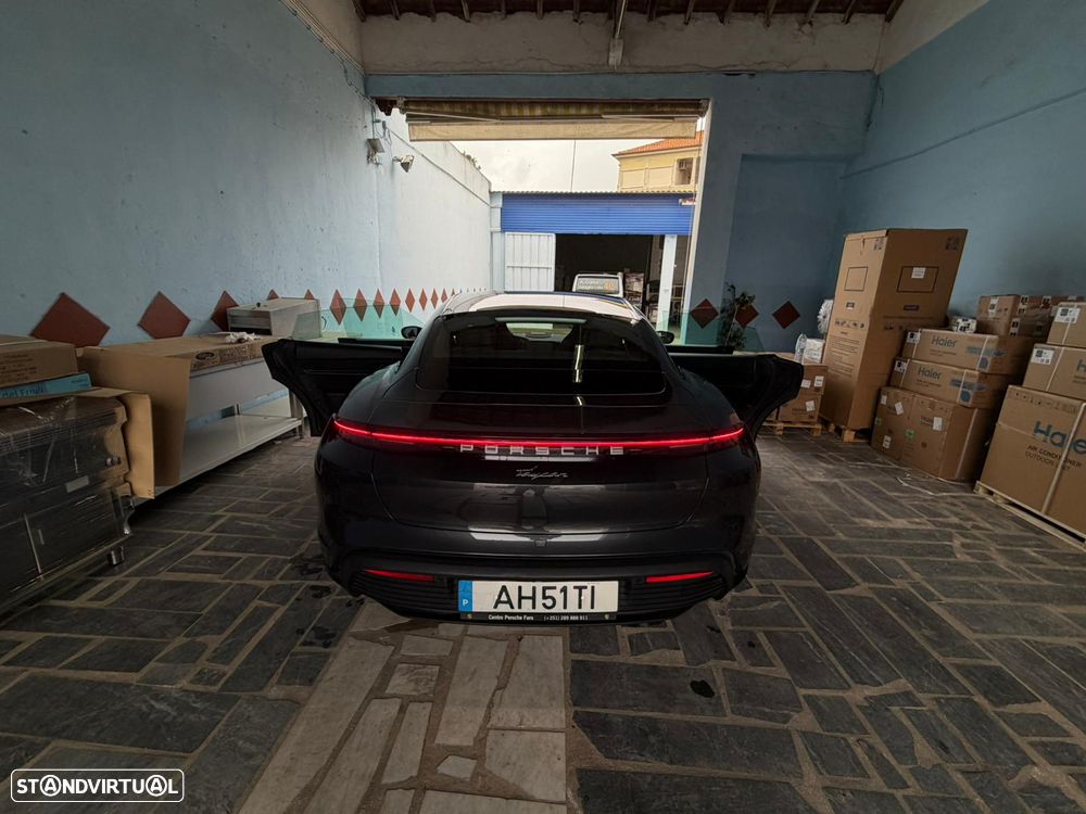 Porsche Taycan Standard - 16