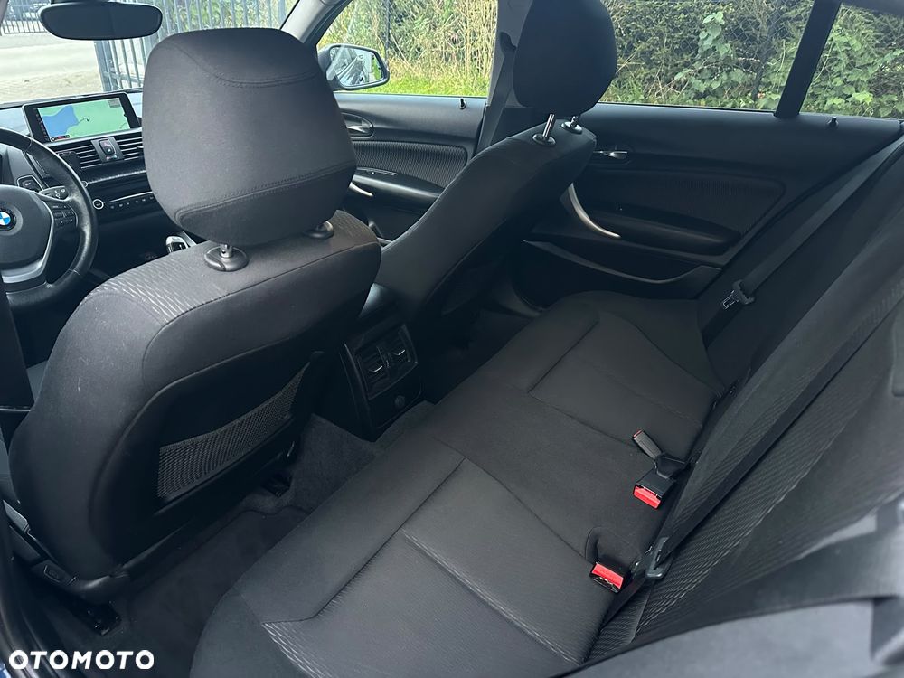 BMW Seria 1 116i - 28
