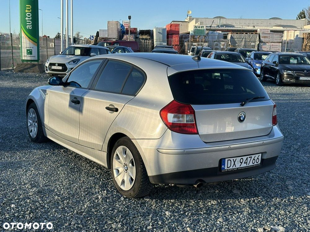 BMW Seria 1 116i - 8