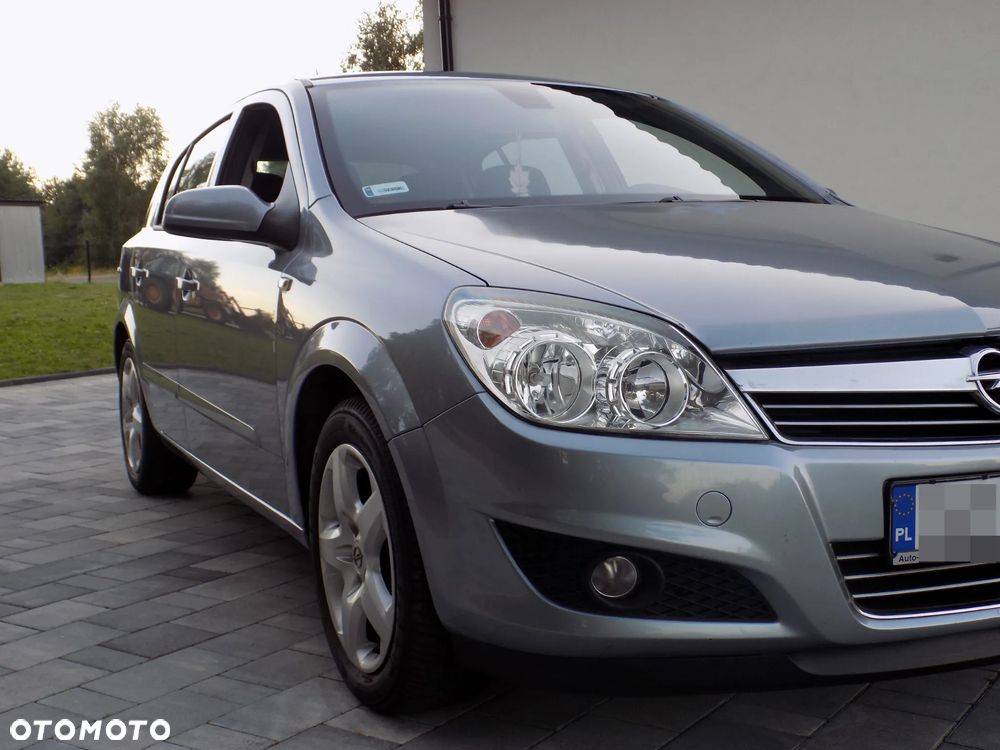 Opel Astra - 16