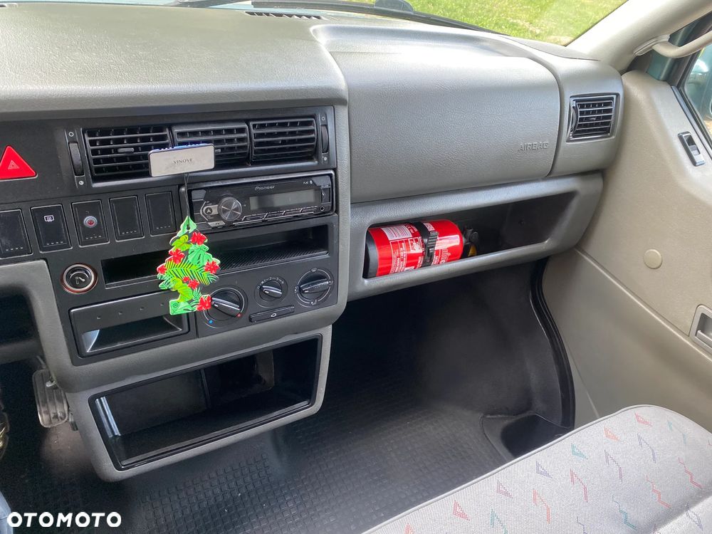 Volkswagen Transporter T4 - 32