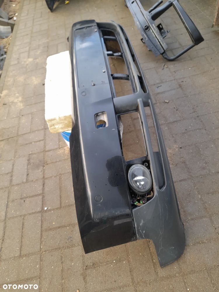AUDI A4 B6 ZDERZAK PRZEDNI PRZÒD PDC - 11