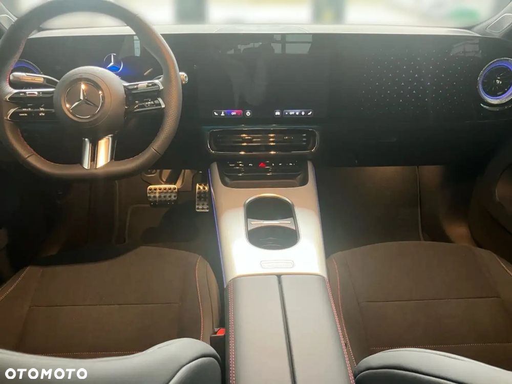 Mercedes-Benz CLA 200 mHEV 8G-DCT - 9