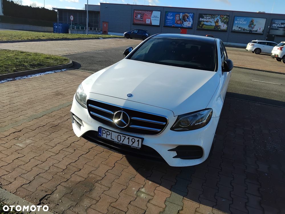 Mercedes-Benz Klasa E 220 d 9G-TRONIC - 2