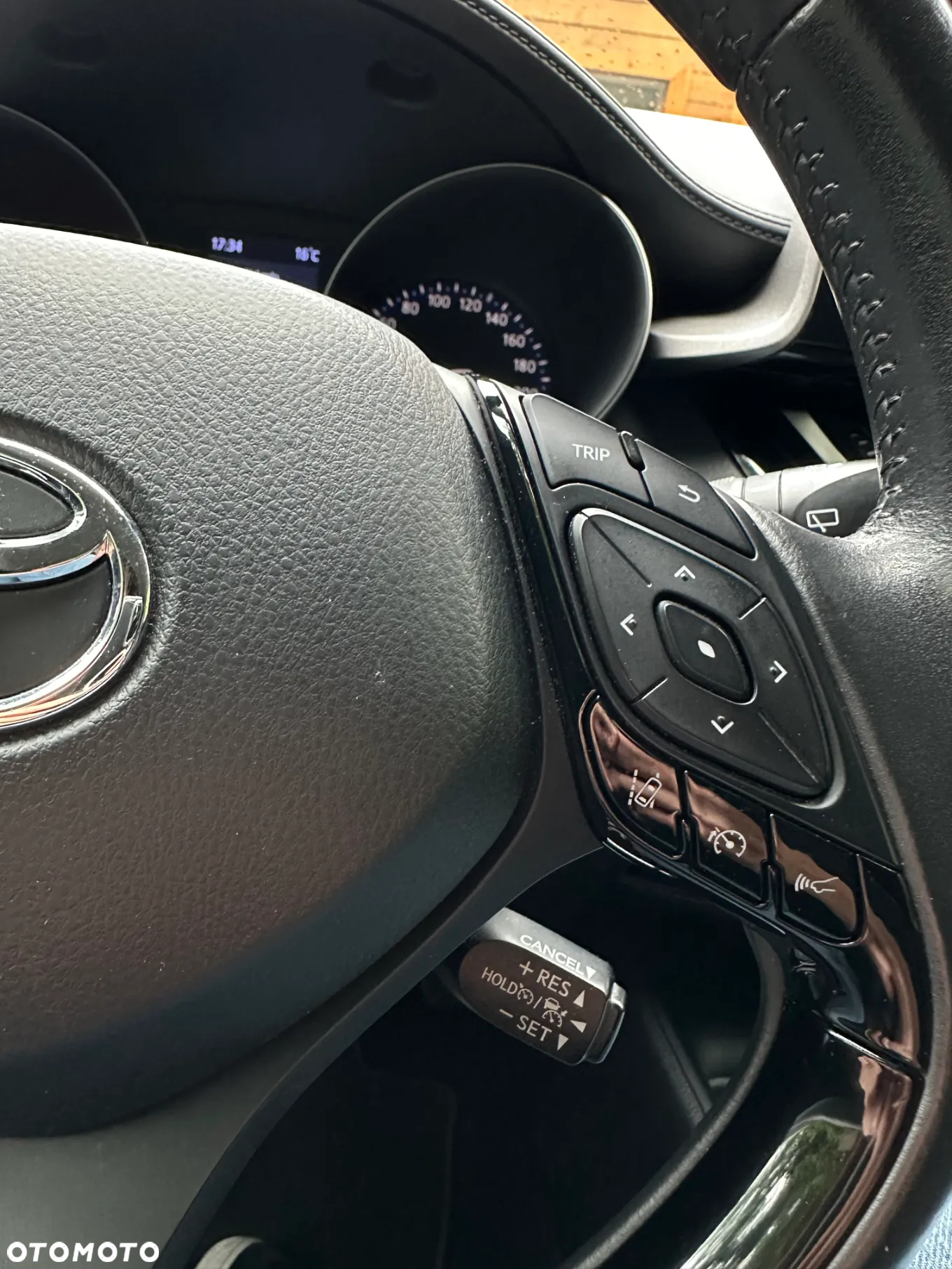 Toyota C-HR 1.8 Hybrid Comfort - 16