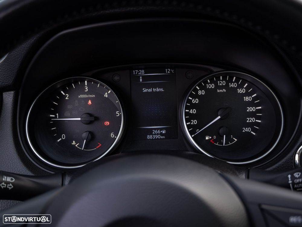 Nissan Qashqai 1.5 dCi Tekna - 24