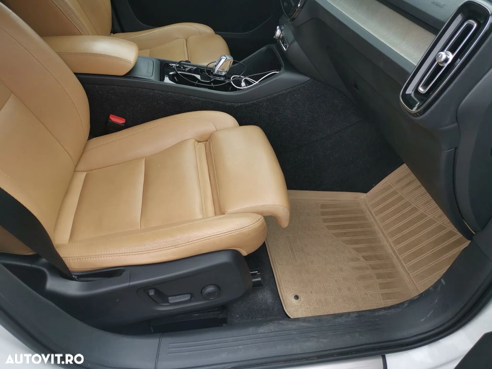 Volvo XC 40 D4 AWD Inscription - 14