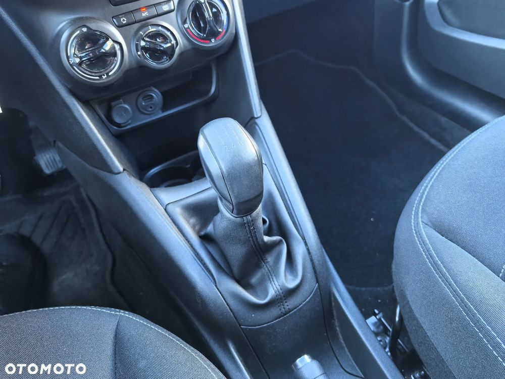 Peugeot 208 82 PureTech Style - 22