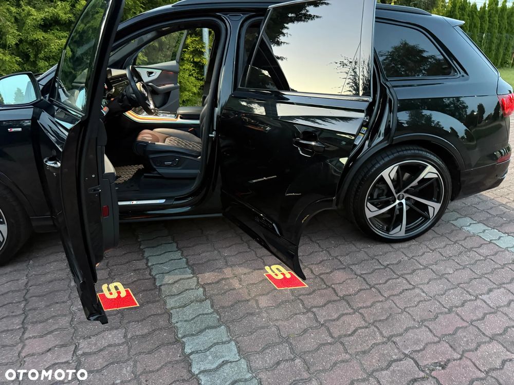 Audi Q7 55 TFSI mHEV Quattro S Line Tiptr - 32