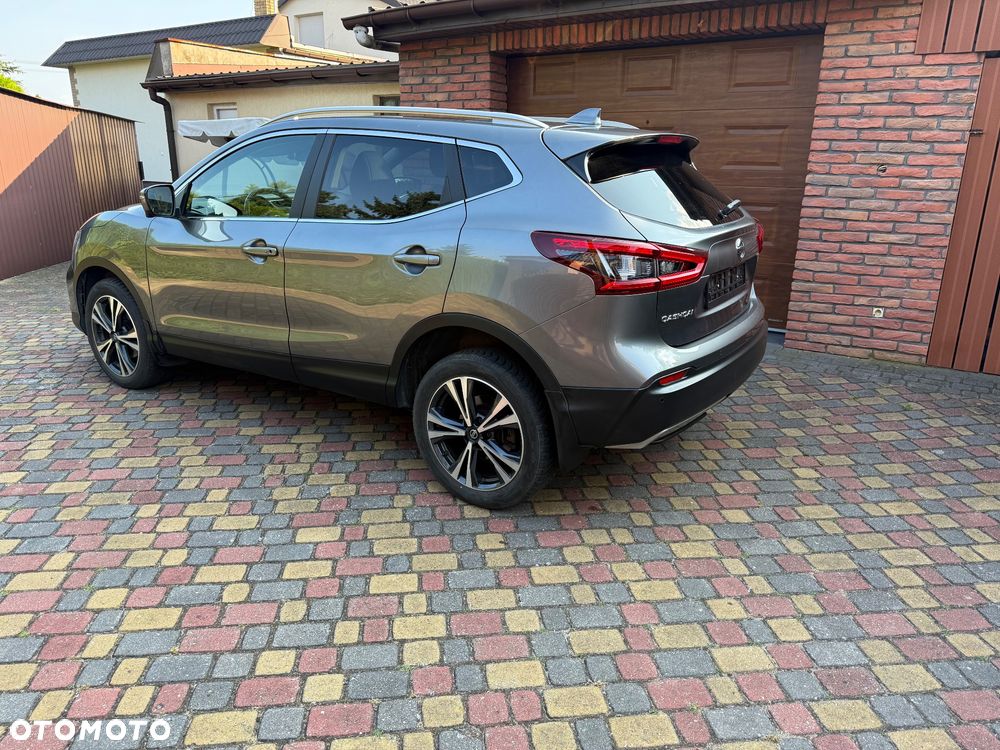Nissan Qashqai 1.3 DIG-T DCT SHIRO - 3