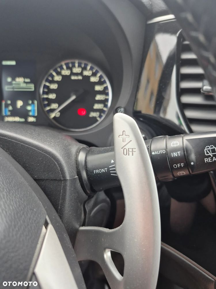 Mitsubishi Outlander 2.2 DID Intense + - 19