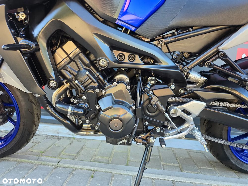 Yamaha MT - 33