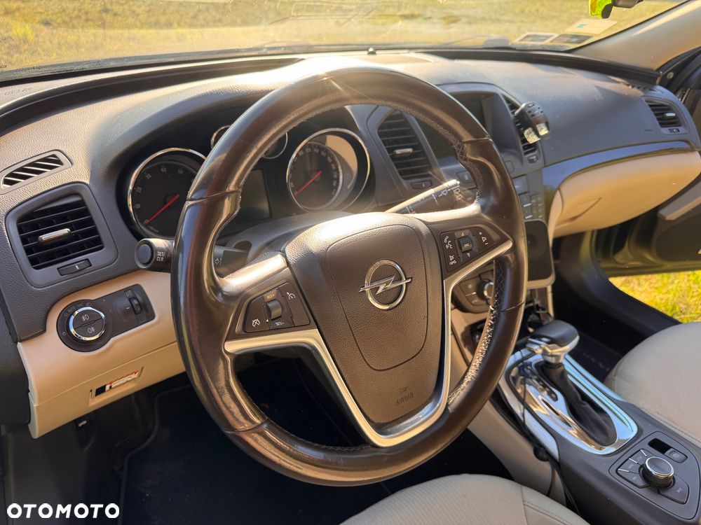 Opel Insignia 2.0 T Cosmo 4x4 - 24