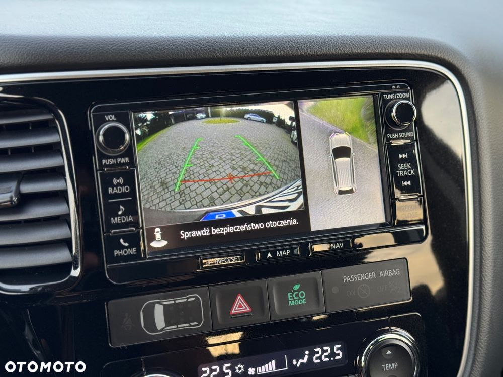 Mitsubishi Outlander 2.0 4WD Plug-In Hybrid Top - 21