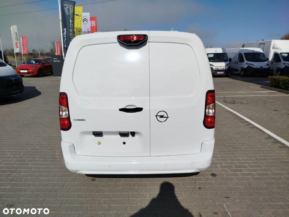 Opel COMBO - 8