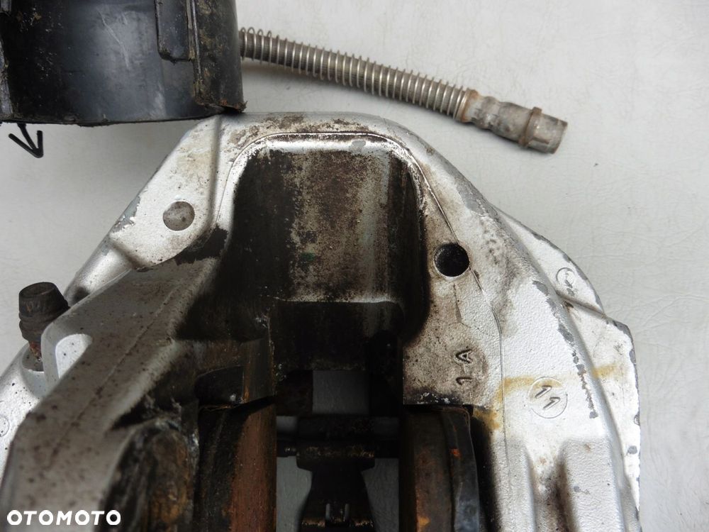 ZACISK HAMULCOWY PRZEWÓD PRAWY PRZÓD MERCEDES AMG CL63 W216 W221 4 MATIC - 6