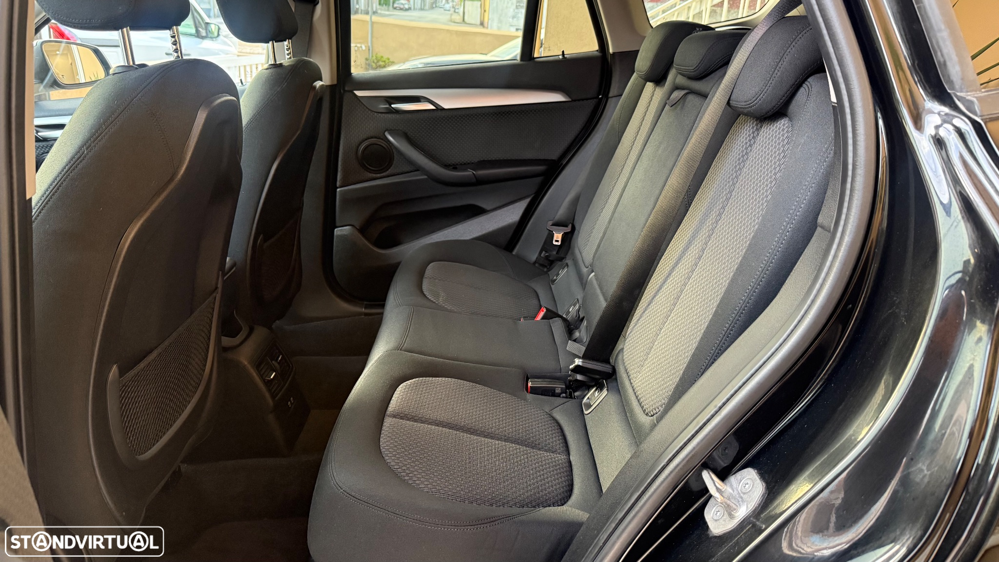 BMW X1 16 d sDrive Line Sport - 13