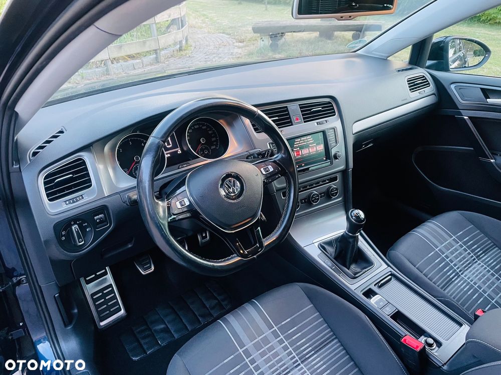 Volkswagen Golf 1.6 TDI 4Motion BlueMotion Technology Lounge - 18