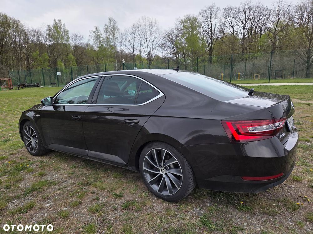 Skoda Superb 1.8 TSI L&K DSG - 5