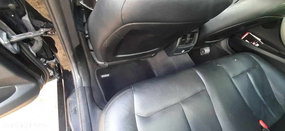 BMW Seria 3 328i - 21