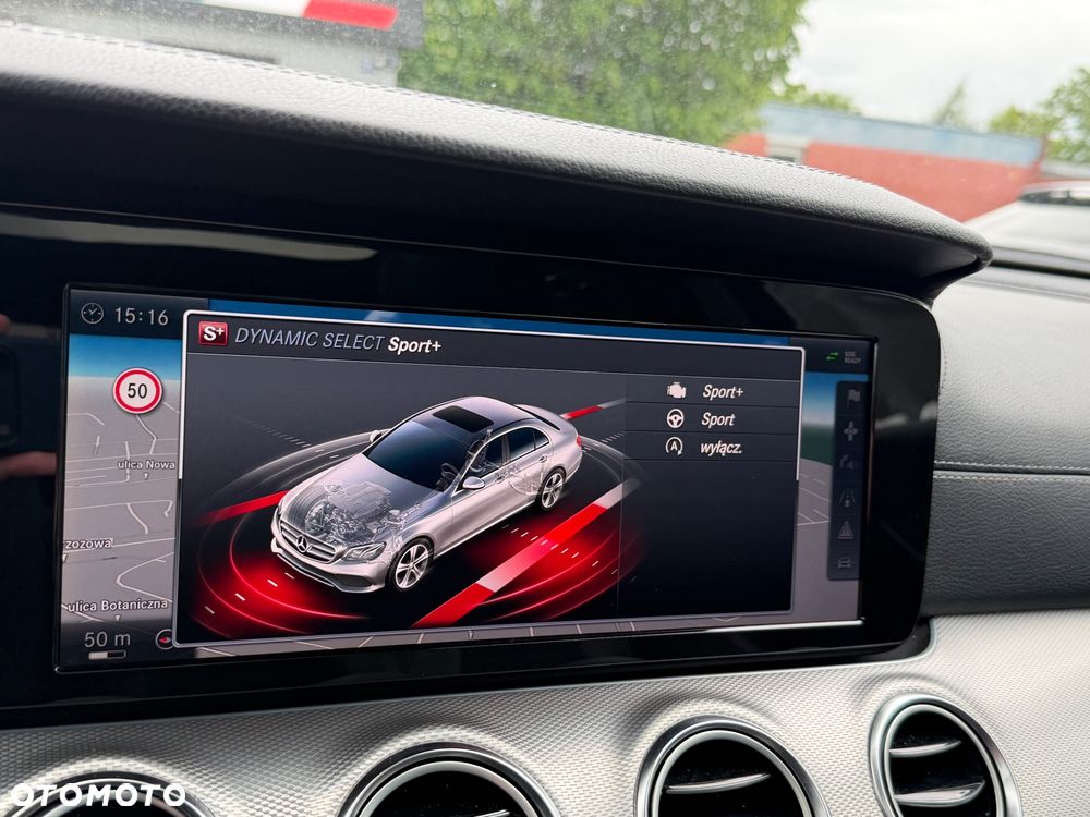 Mercedes-Benz Klasa E 220 d 9G-TRONIC AMG Line - 25