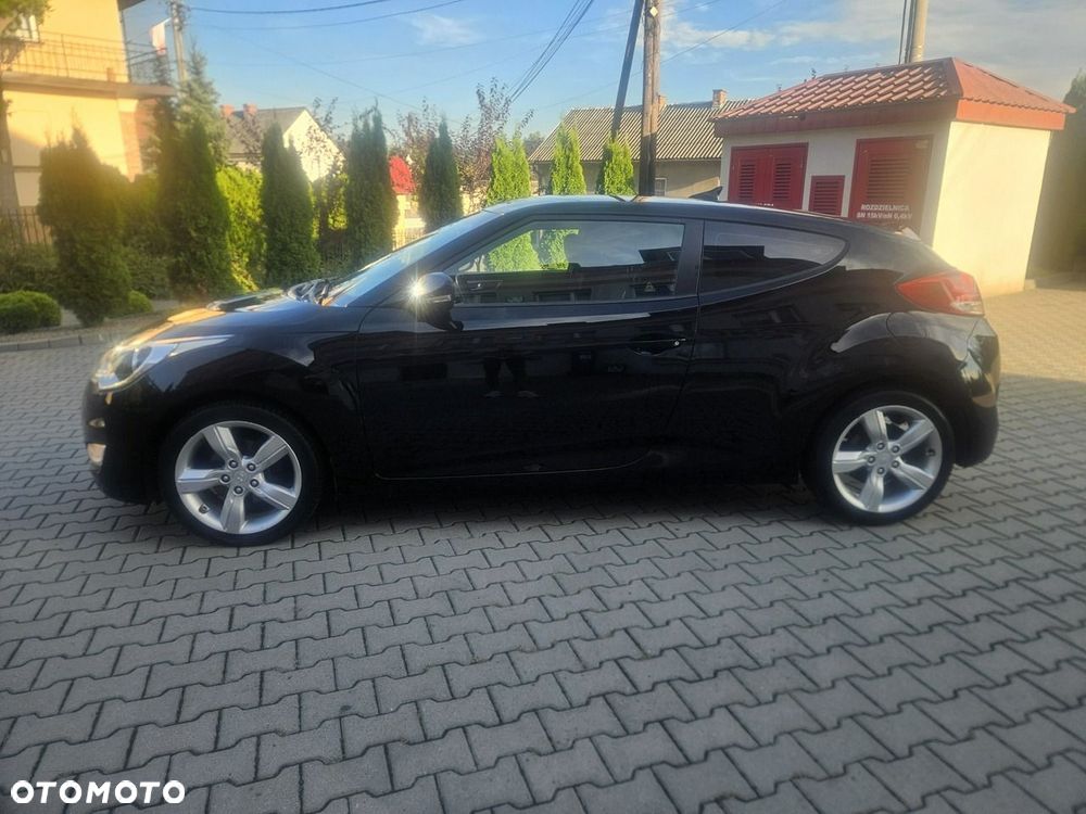 Hyundai Veloster - 6