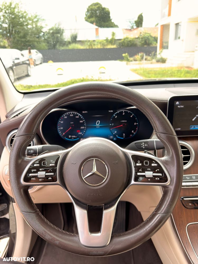 Mercedes-Benz GLC - 11