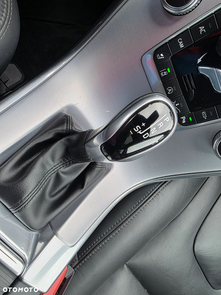 Volvo XC 60 D4 Geartronic Summum - 24