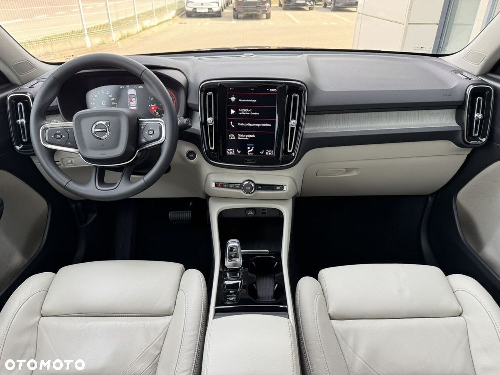 Volvo XC 40 T3 Inscription - 15