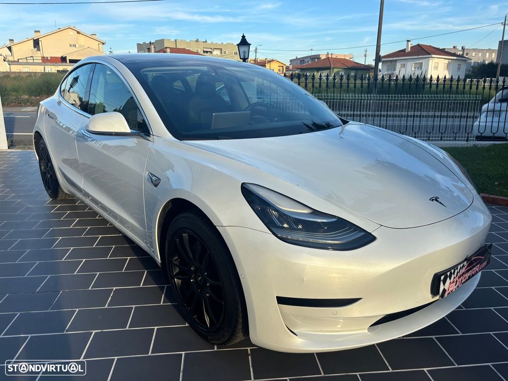 Tesla Model 3 Long Range Tração Traseira - 2