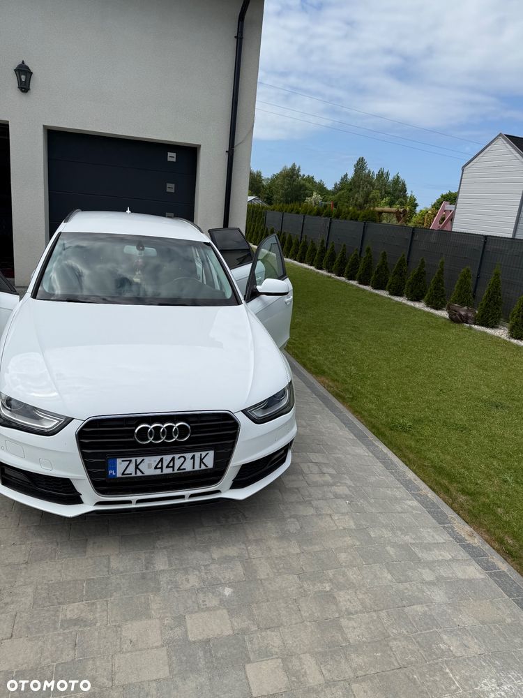 Audi A4 Avant 2.0 TDI - 16
