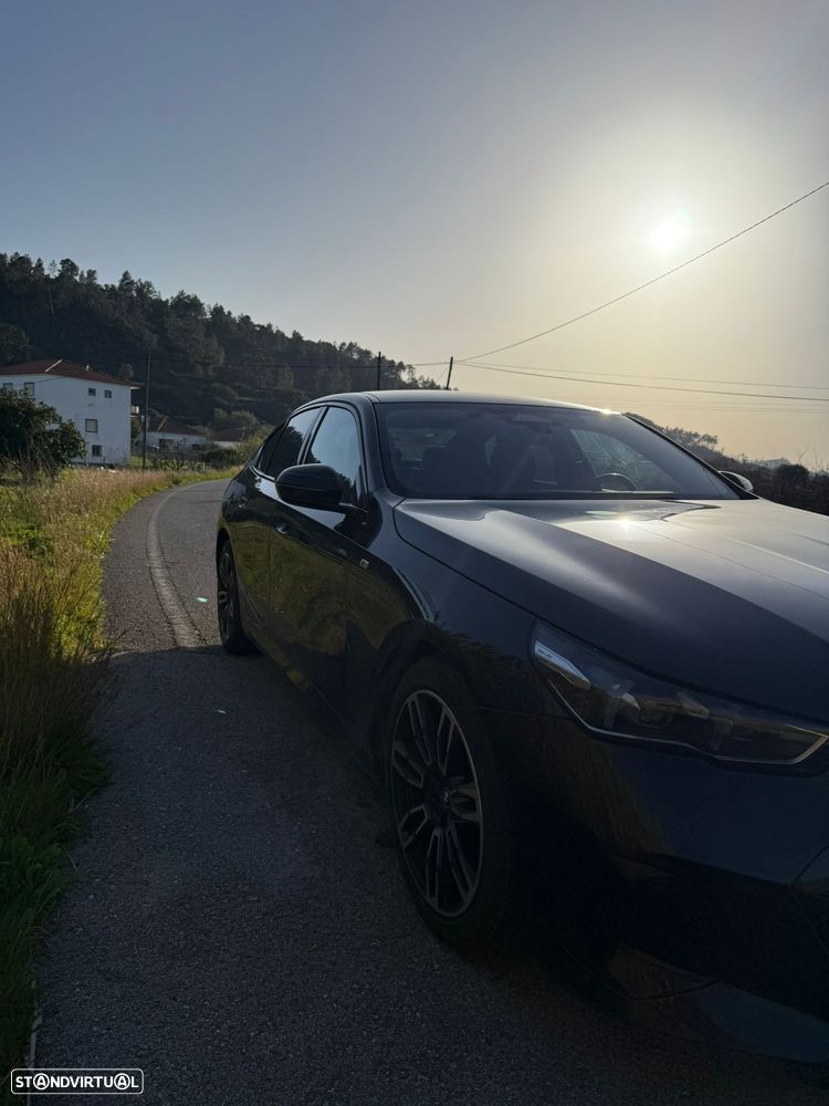BMW 530 e Pack Desportivo M - 7