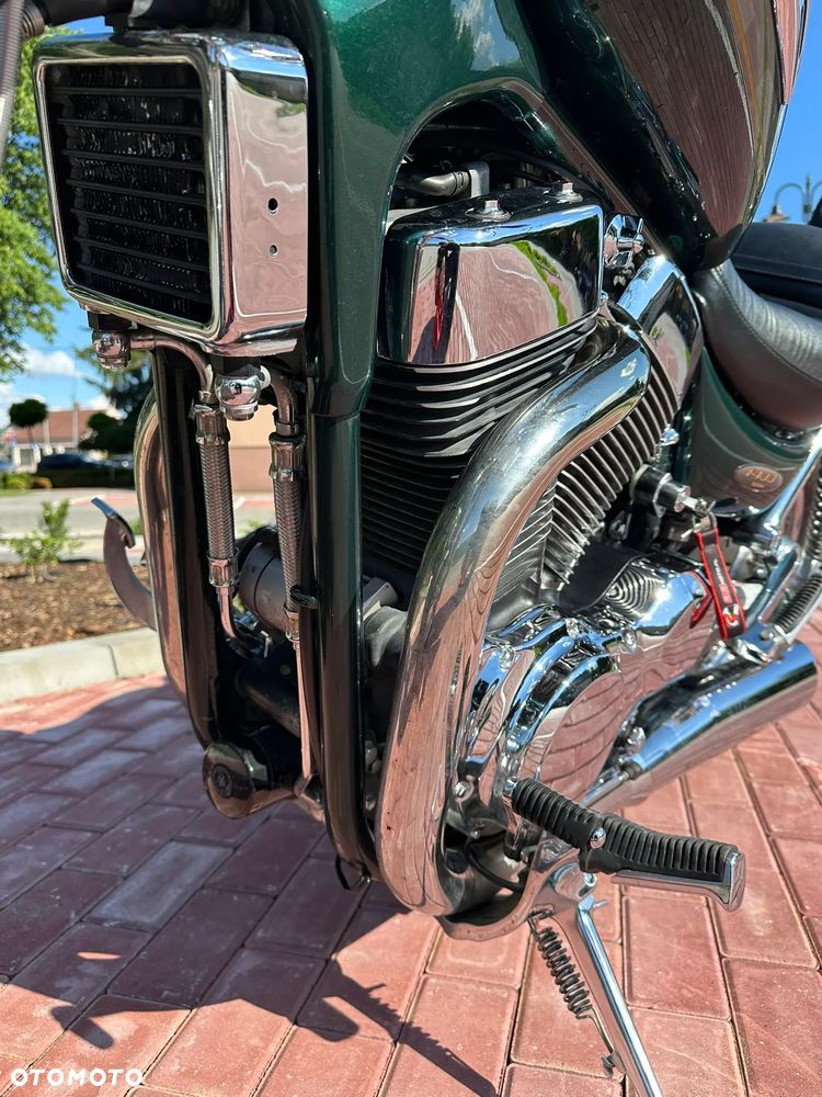 Suzuki Intruder - 10